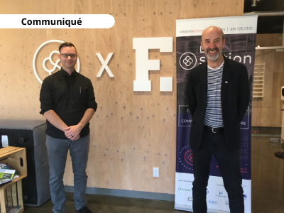 Alexandre Vézina de Clinique d'accompagnement entrepreneurial (CAE) et Jean-Pierre Bédard du Fonds d'emprunt Québec, à La station Québec.